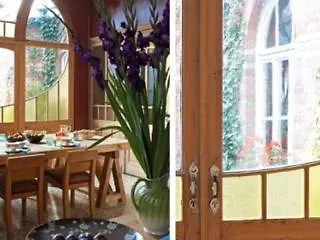La Maison Zenasni Bed & Breakfast